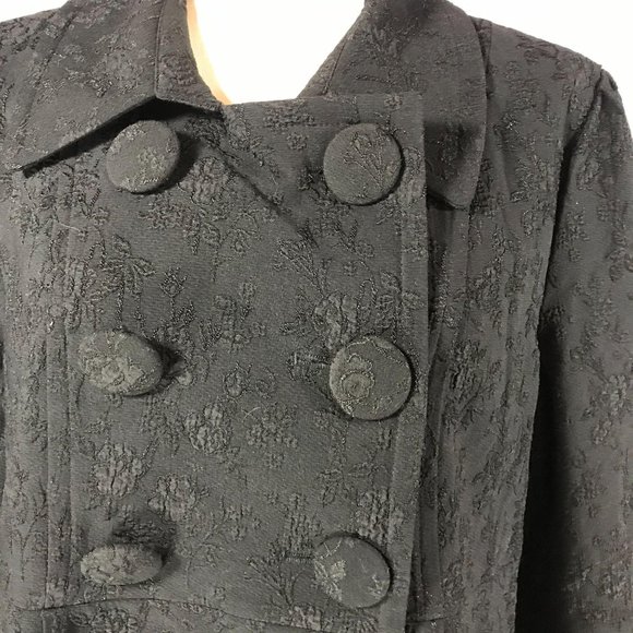 Truworths EU Size 40 (US 8) Black Embossed Double Breasted 3/4 Sleeve Jacket - Picture 5 of 10